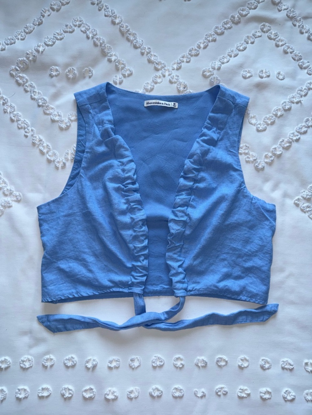 Abercrombie & Fitch Linen Tie-Front Crop Top - Picture 2 of 11
